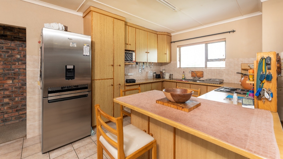3 Bedroom Property for Sale in Struisbaai Western Cape